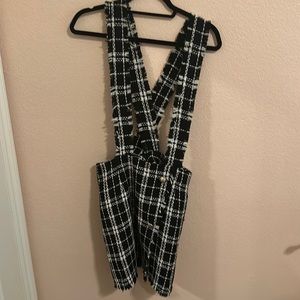 Soft tweed like pinafore, black and white
